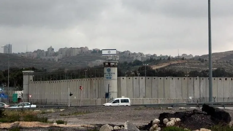 استشهاد أسير من غزة في سجون الاحتلال الإسرائيلي